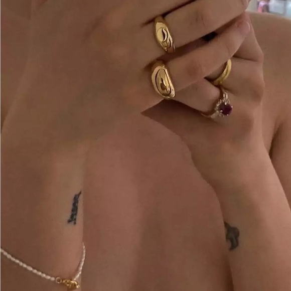 18K Gold Plated Dome Ring - Picture 3 of 9